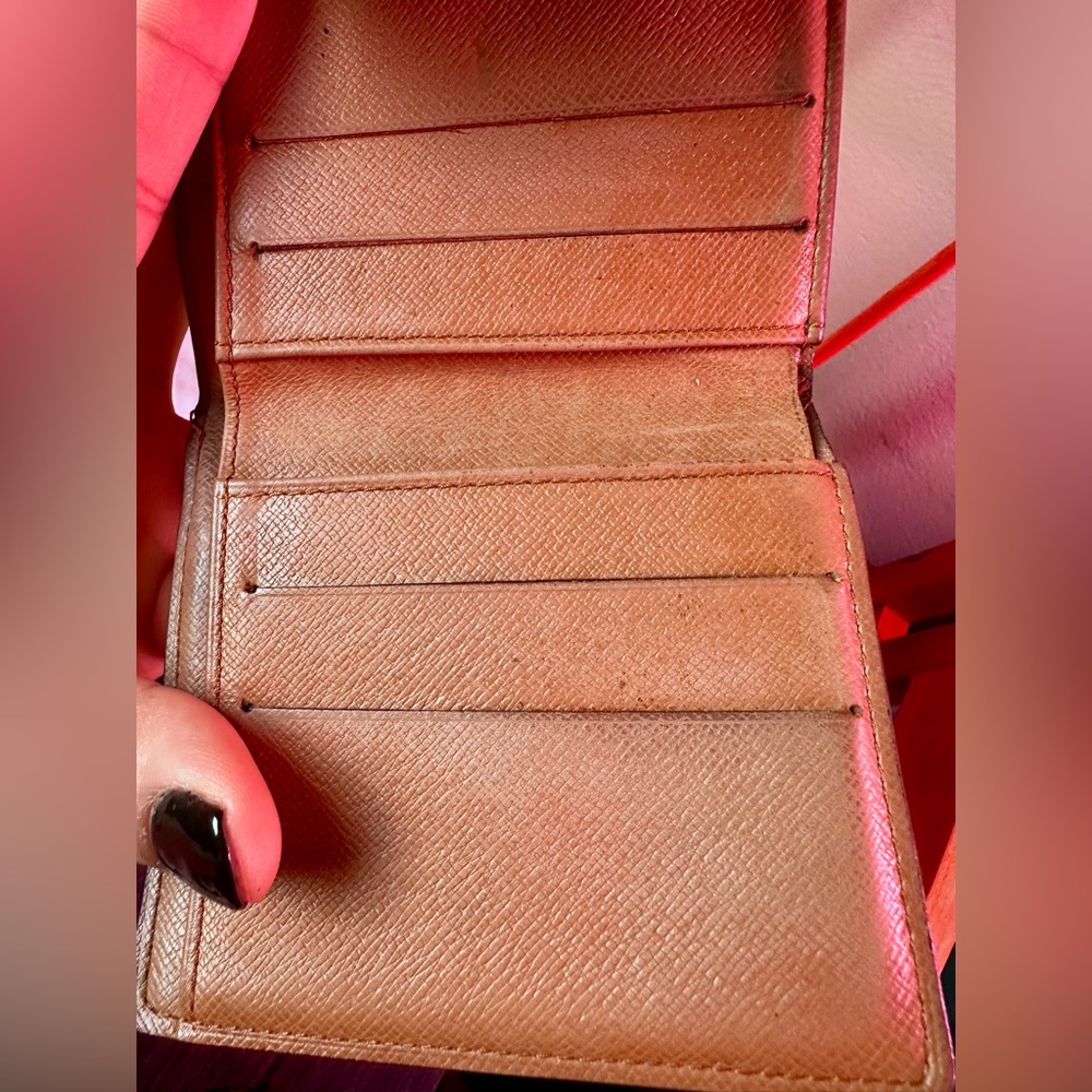 ❌SOLD❌ Louis Vuitton Monogram Compact
Snap Wallet Brown - Picture 8 of 16
